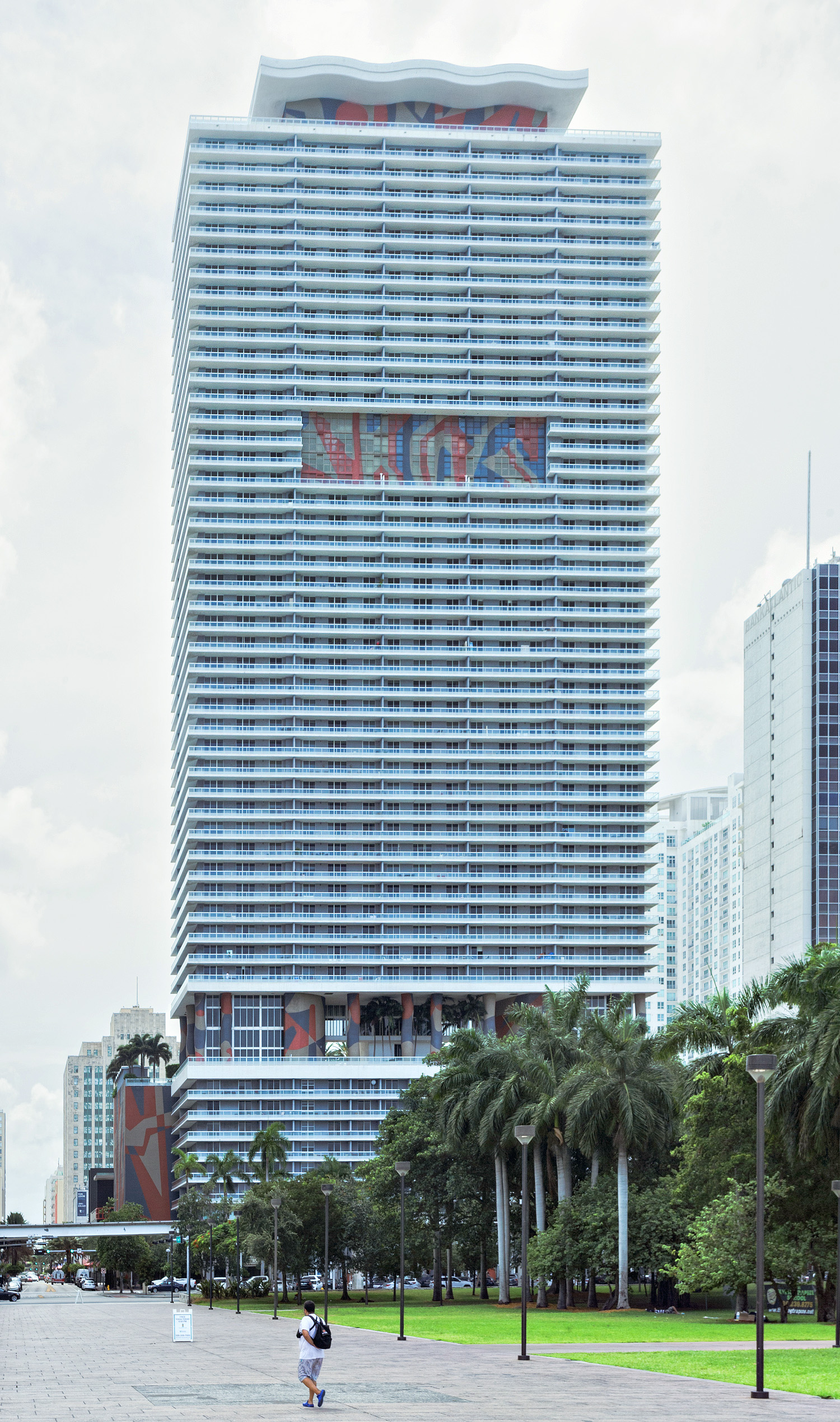 50 Biscayne, Miami - View from Bayfront Park. © Mathias Beinling